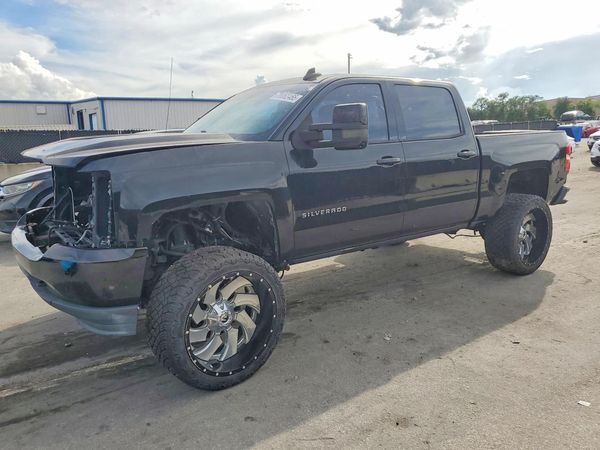 2018 CHEVROLET SILVERADO Custom — Front 3/4