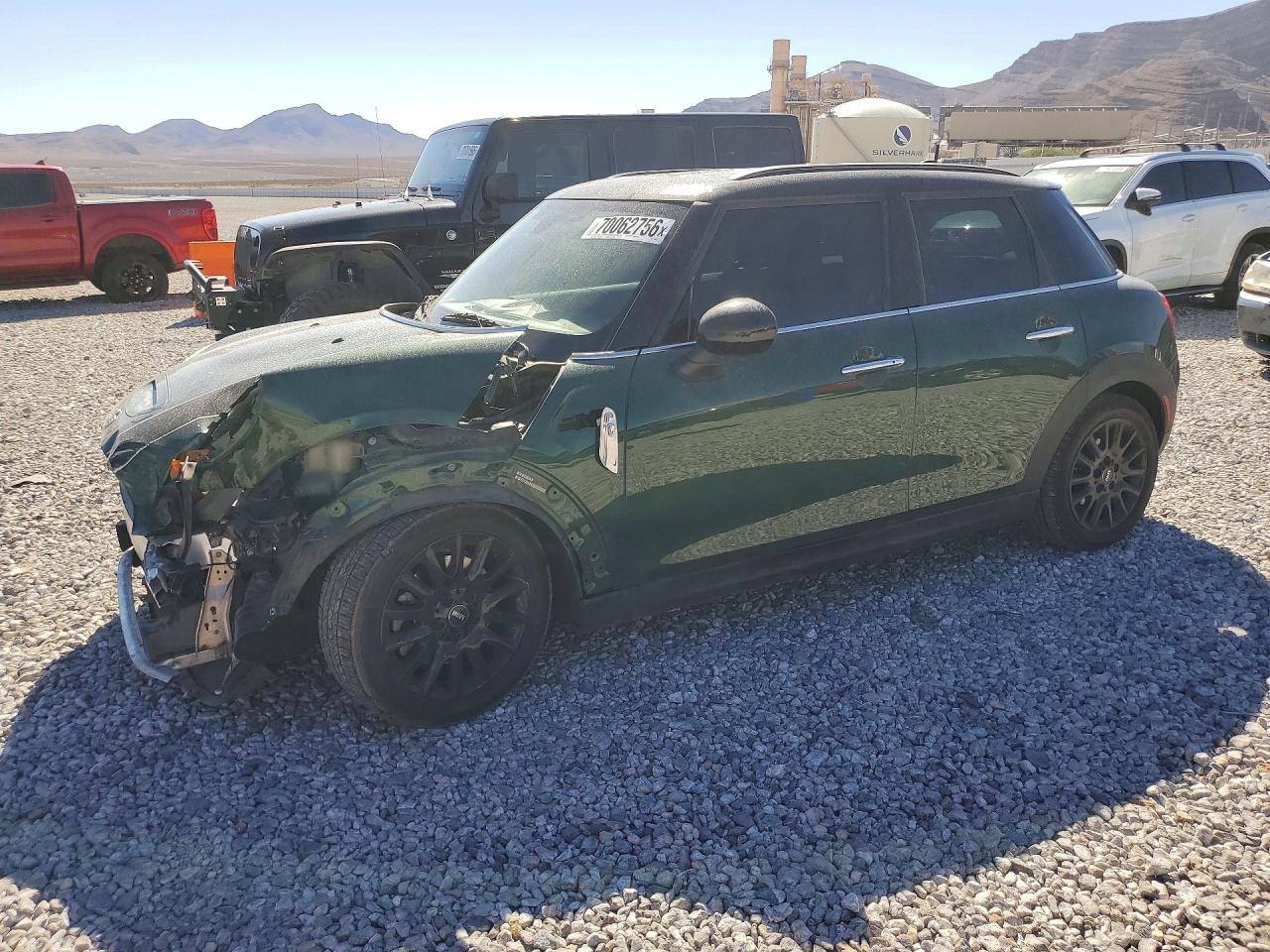 2017 MINI COOPER — Front 3/4