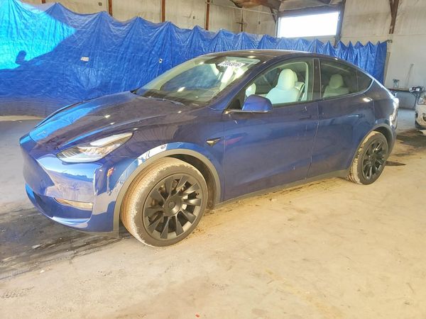 2022 TESLA MODEL Y — DSFA — Front 3/4