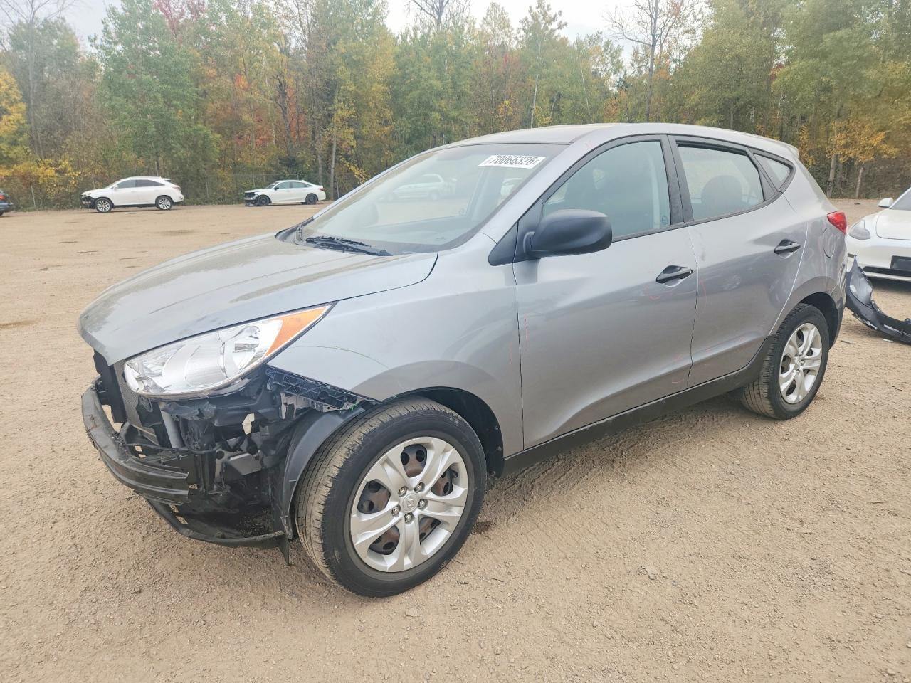2013 HYUNDAI TUCSON GL — Front 3/4