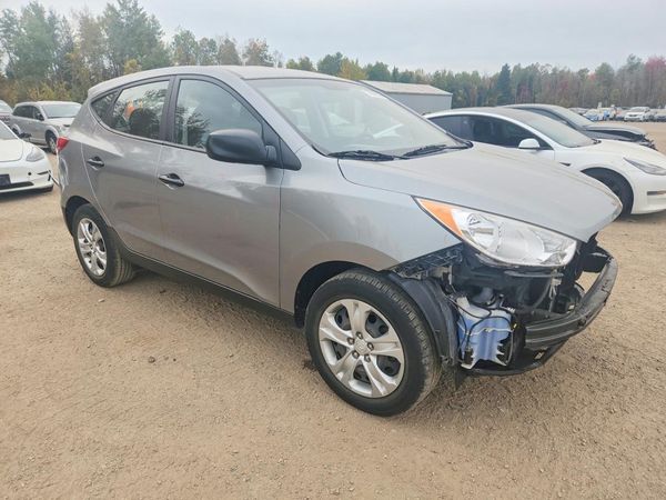 2013 HYUNDAI TUCSON GL — Passenger 3/4