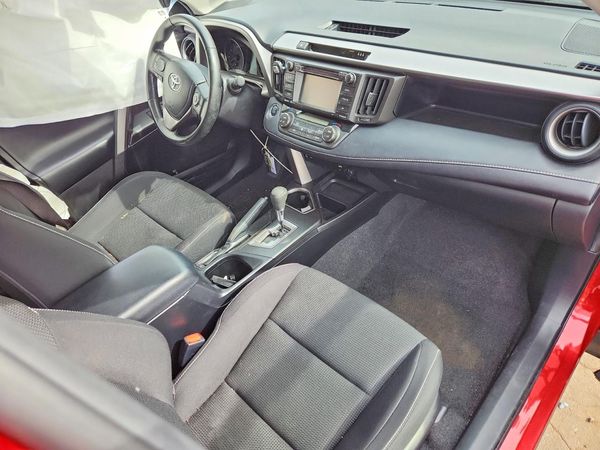 2017 TOYOTA RAV4 XLE — DENT