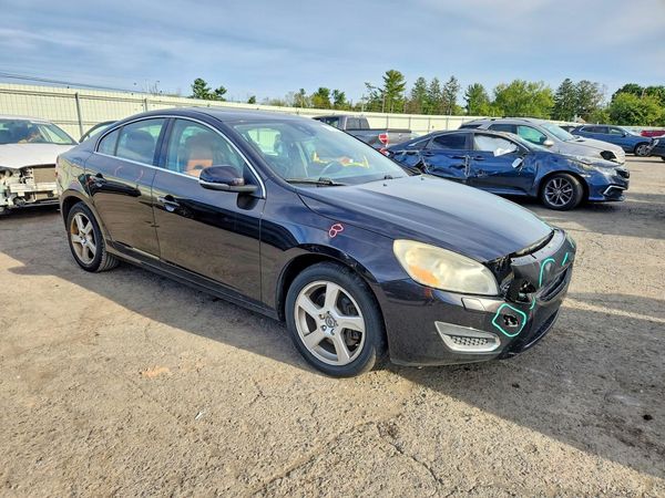 2012 VOLVO S60 — Passenger 3/4