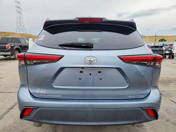 2020 TOYOTA HIGHLANDER XLE Nav — DIRR