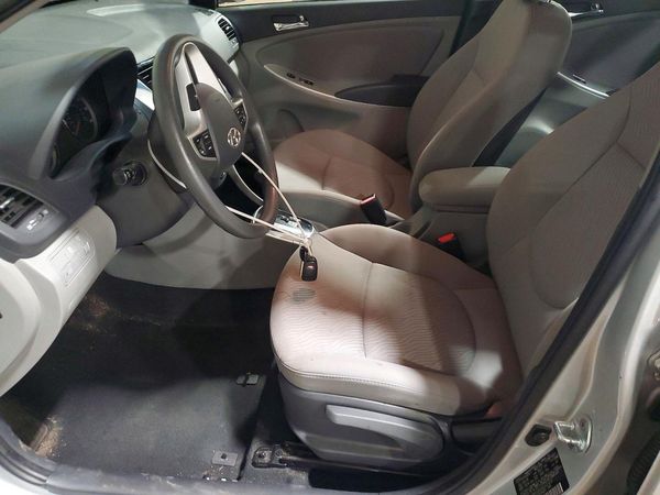 2013 HYUNDAI ACCENT GLS Premium/ SE — DENT