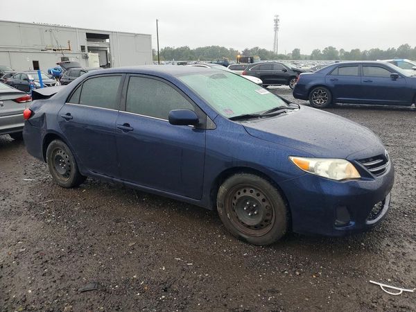 2013 TOYOTA COROLLA — Passenger 3/4