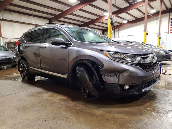 2018 HONDA CRV TOURING — Passenger 3/4