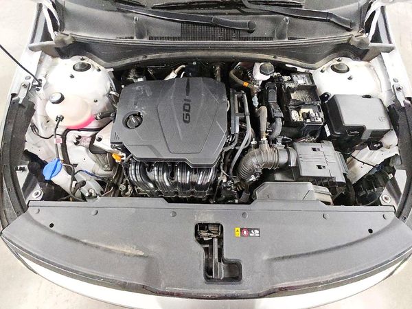 2025 KIA SPORTAGE EX — Engine bay