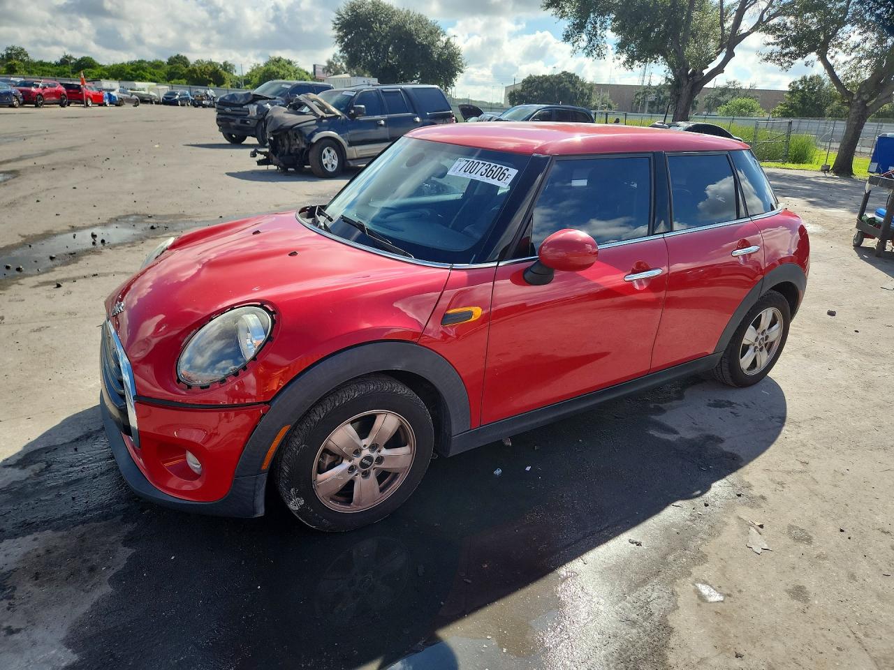 2019 MINI COOPER — Front 3/4