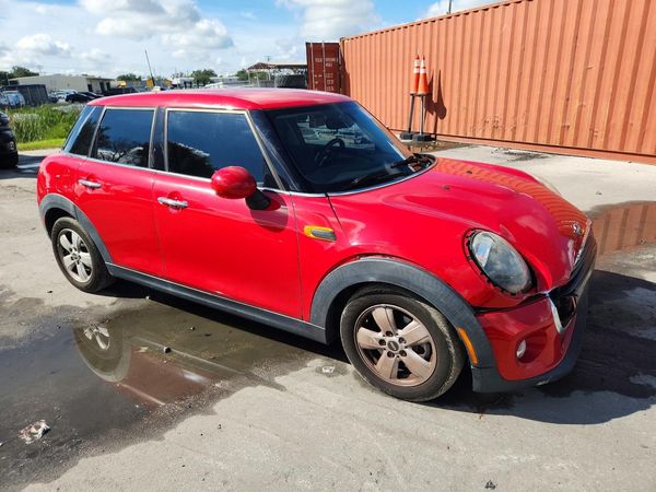 2019 MINI COOPER — Passenger 3/4