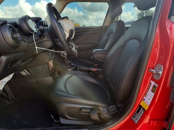 2019 MINI COOPER — DENT