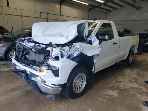 2024 CHEVROLET SILVERADO Work Truck — Front 3/4