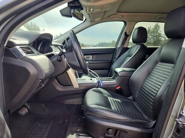 2016 LAND ROVER DISCOVERY HSE Lux — DENT
