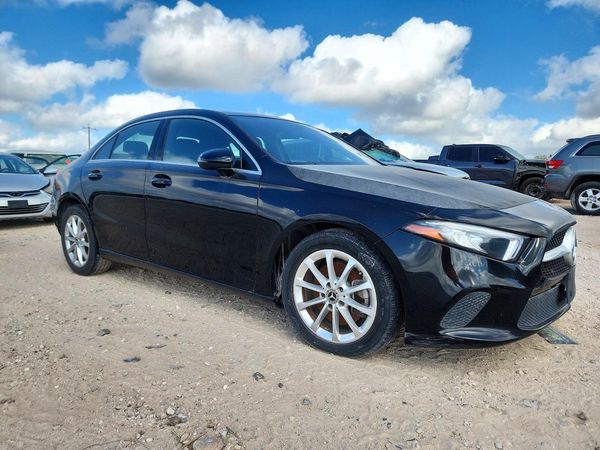 2019 MERCEDES-BENZ A-CLASS A220 — Passenger 3/4