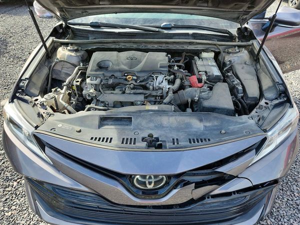 2018 TOYOTA CAMRY L/LE/SE/XLE — Engine bay