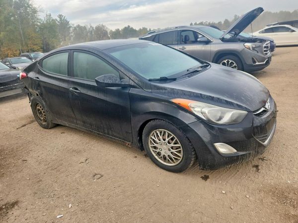 2012 HYUNDAI ELANTRA GLS(Middle grade) — Passenger 3/4