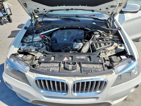 2013 BMW X3 xDrive28i — Engine bay
