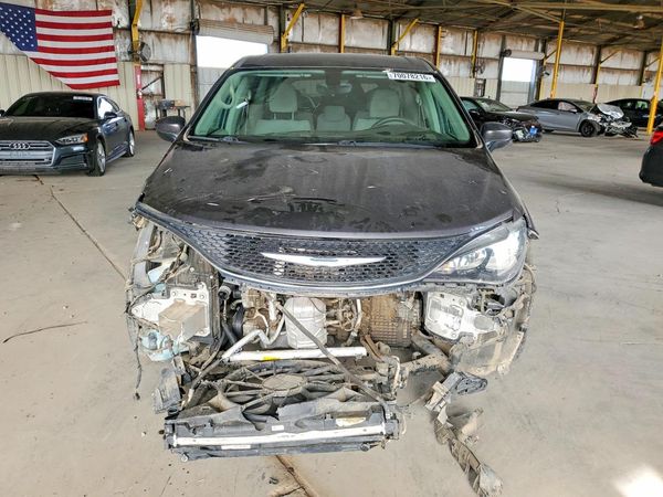 2017 CHRYSLER PACIFICA LX — DIRF