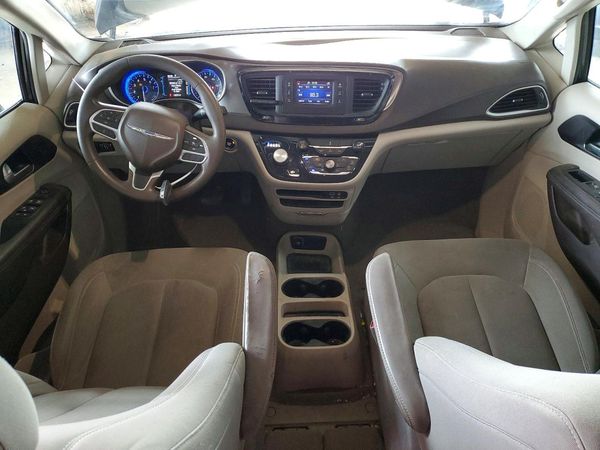 2017 CHRYSLER PACIFICA LX — CKPT