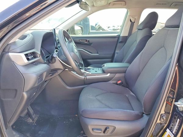2020 TOYOTA HIGHLANDER L — DENT