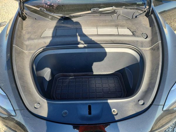 2024 TESLA MODEL Y — Engine bay