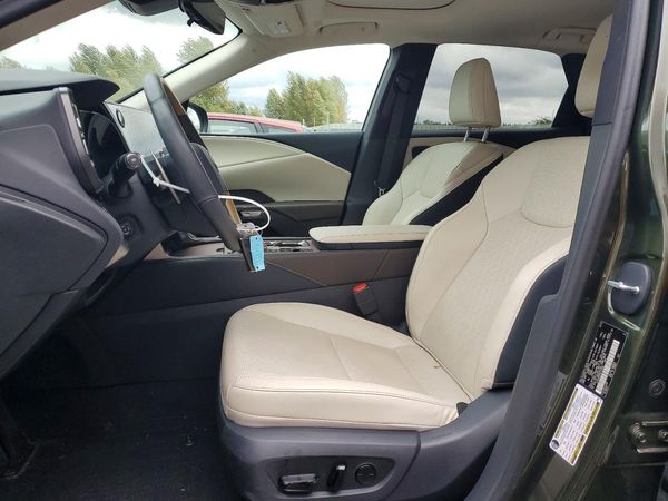 2025 LEXUS RX 350 — DENT