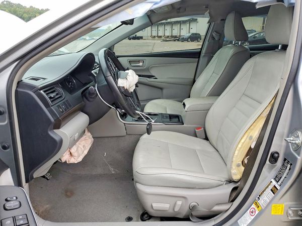 2016 TOYOTA CAMRY — DENT