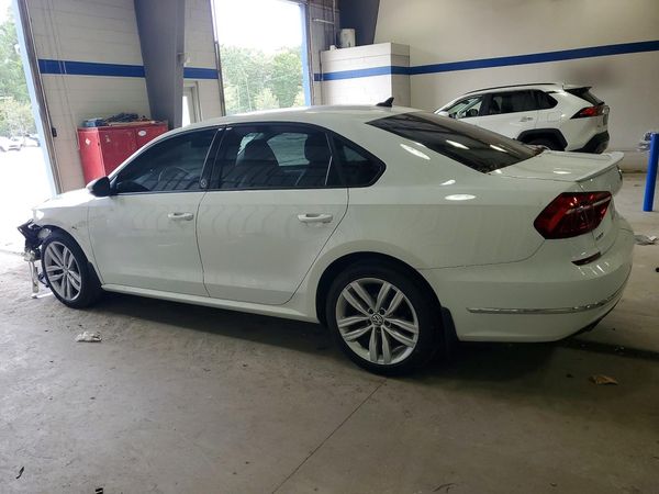 2019 VOLKSWAGEN PASSAT Wolfsburg — DSRA