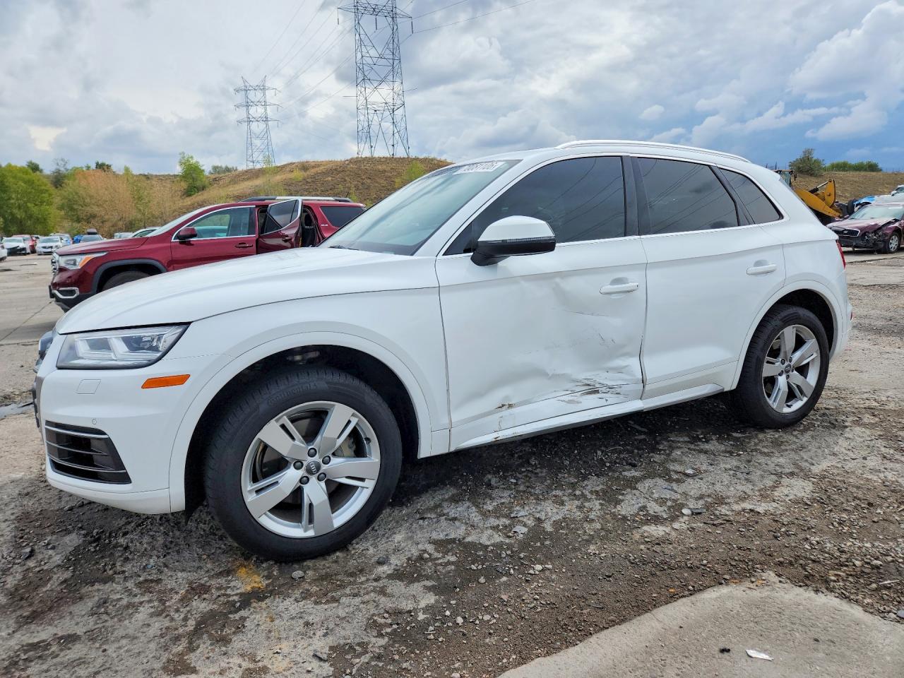 2018 AUDI Q5 quattro Premium Plus — Front 3/4