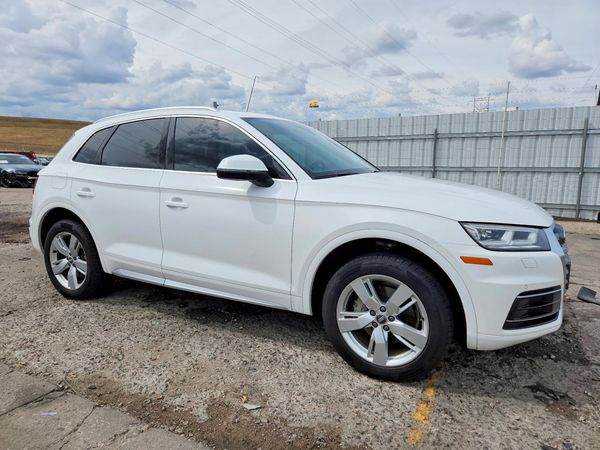 2018 AUDI Q5 quattro Premium Plus — Passenger 3/4