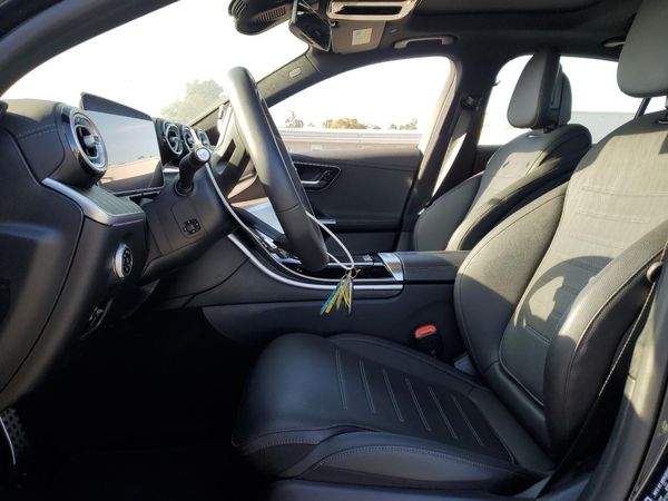 2025 MERCEDES-BENZ C C300