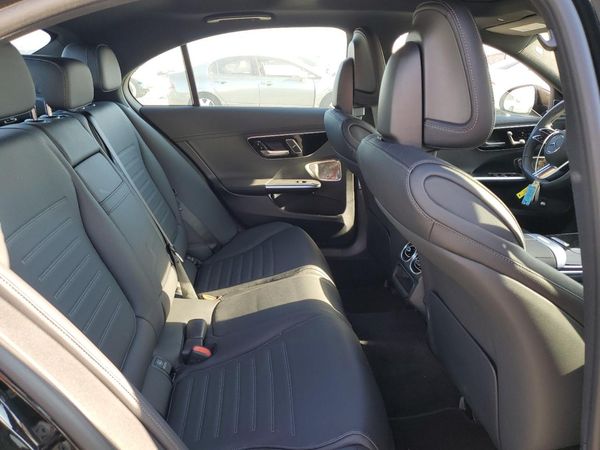 2025 MERCEDES-BENZ C C300