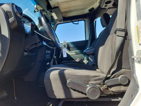 2016 JEEP WRANGLER UNLIMITED Sport — DENT