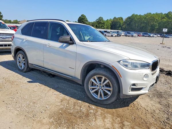 2015 BMW X5 xDrive35i — Passenger 3/4