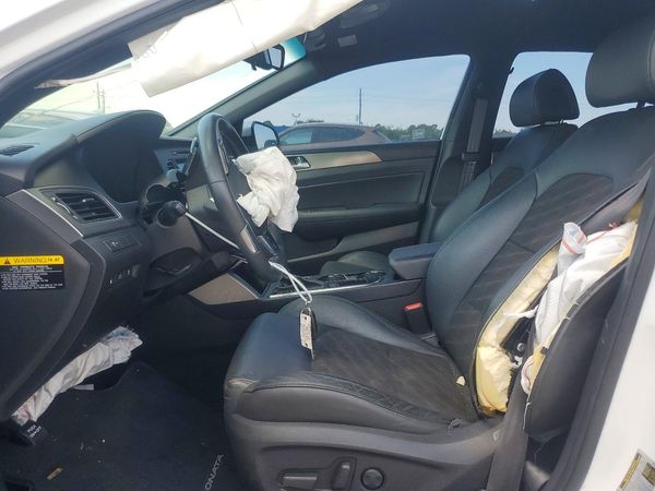 2017 HYUNDAI SONATA — DENT