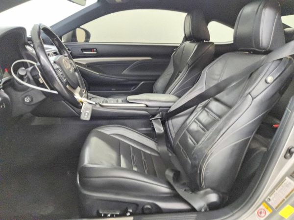 2017 LEXUS RC 200t — DENT