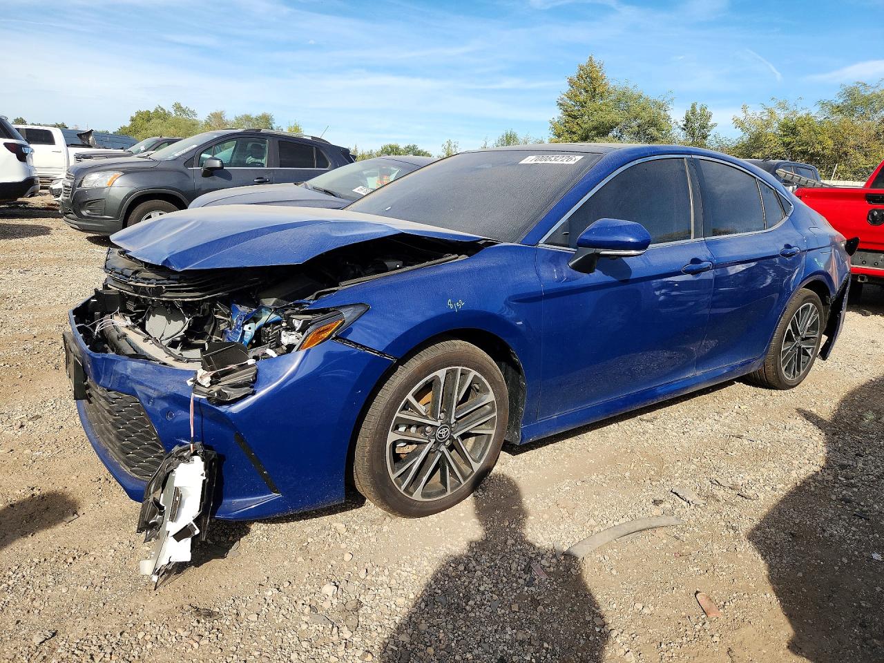 2026 TOYOTA CAMRY — Front 3/4