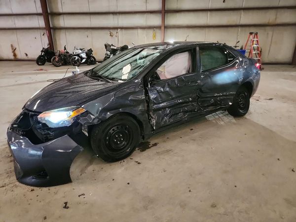 2017 TOYOTA COROLLA — Front 3/4