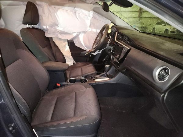 2017 TOYOTA COROLLA — DENT