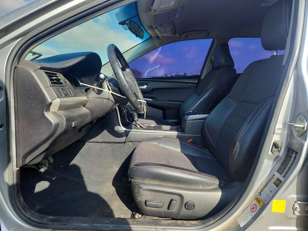 2017 TOYOTA CAMRY LE/SE/XLE/XSE — DENT
