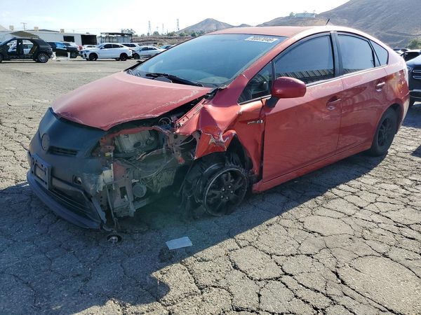 2012 TOYOTA PRIUS — DSFA — Front 3/4