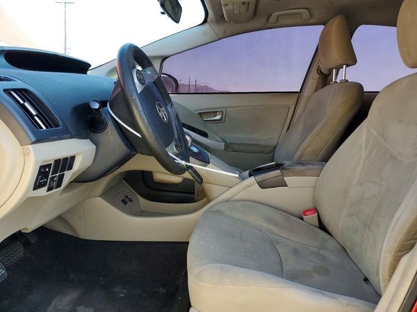 2012 TOYOTA PRIUS — DENT