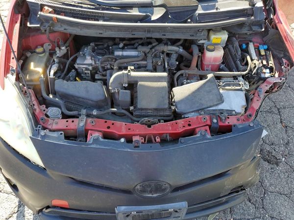 2012 TOYOTA PRIUS — Engine bay