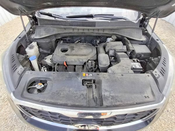 2019 KIA SORENTO L, LX, S — Engine bay