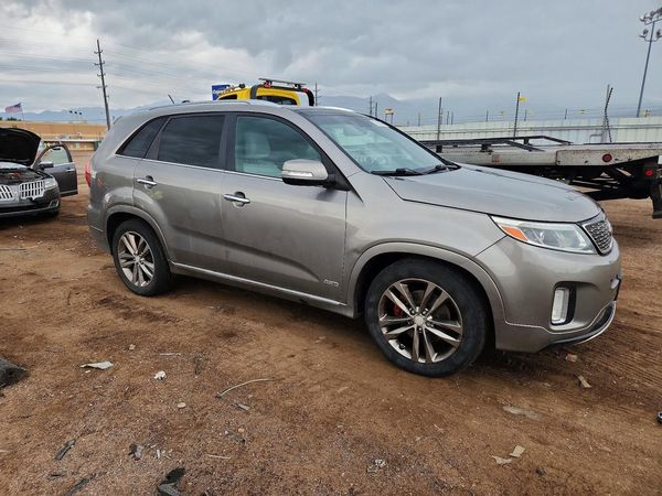 2015 KIA SORENTO TOP — Passenger 3/4