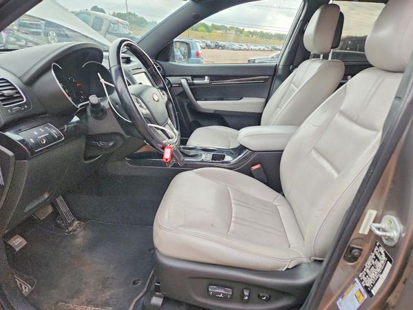 2015 KIA SORENTO TOP — DENT