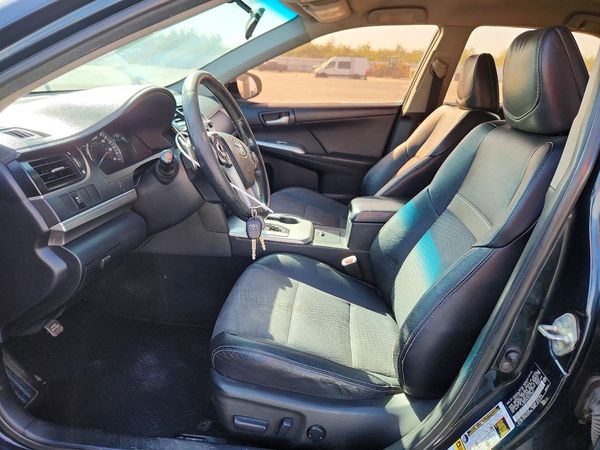 2014 TOYOTA CAMRY — DENT
