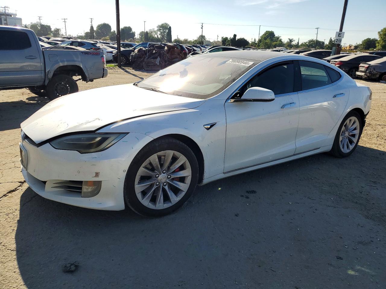 2020 TESLA MODEL S — Front 3/4