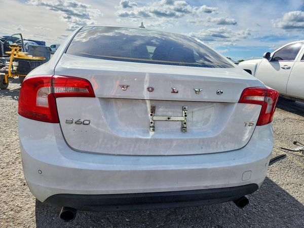 2013 VOLVO S60 — DIRR