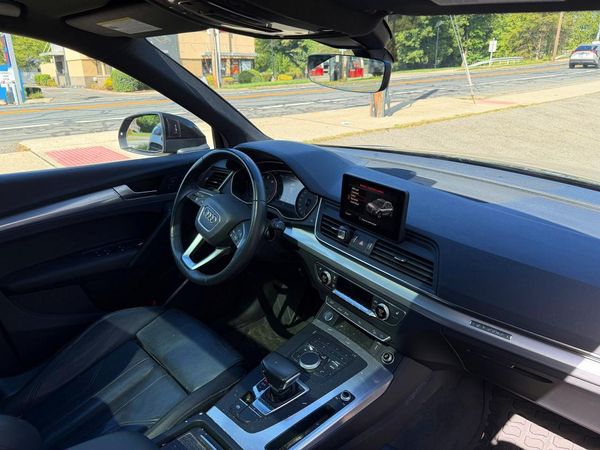 2020 AUDI Q5 quattro Premium